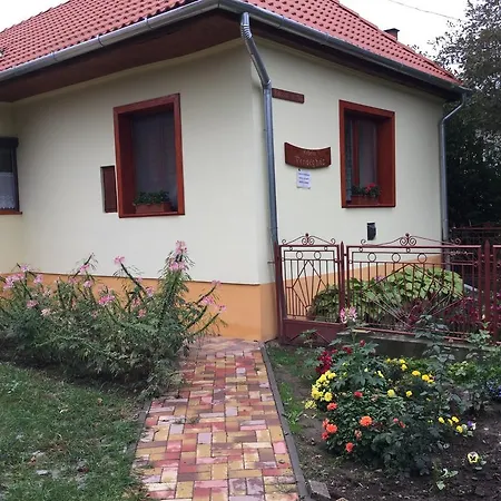 Konukevi Rebeka Vendeghaz